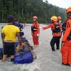 Tim SAR Manokwari Temukan Pendulang Emas yang Tewas Terseret Arus Sungai Wariori 