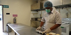 Freeport Serahkan Dapur Mandiri dan Konsentrator Oksigen ke RS Waa Banti, Perkuat Layanan Kesehatan di Dataran Tinggi Mimika Freeport Serahkan Dapur Mandiri dan Konsentrator Oksigen ke RS Waa Banti, Perkuat Layanan Kesehatan di Dataran Tinggi Mimika