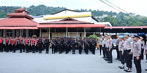 Polda Papua Gelar Apel Kesiapsiagaan Hadapi Perayaan HUT OPM 1 Desember Polda Papua Gelar Apel Kesiapsiagaan Hadapi Perayaan HUT OPM 1 Desember