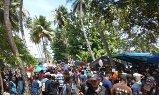 Peringati HUT PI ke-164, Ribuan Umat Kristen Padati Pulau Mansinam
